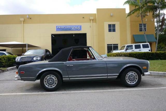 1969 Mercedes-Benz 200-Series CONVERTIBLE - photo 9