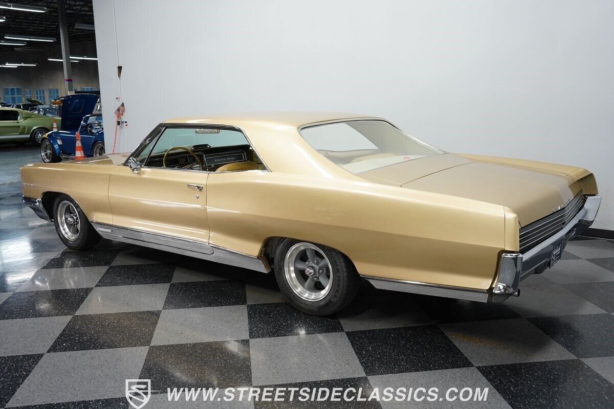 1966 Pontiac Grand Prix - photo 7