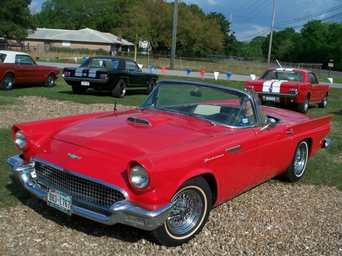 1957 Ford Thunderbird CONVERTIBLE - photo 2