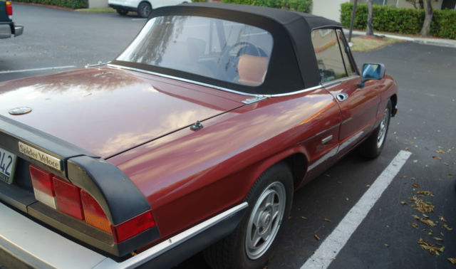 Pininfarina Edition, Leather interior, 5 speed, **California Car** 1990 Alfa Romeo Spider Veloce Convertible 2-Door