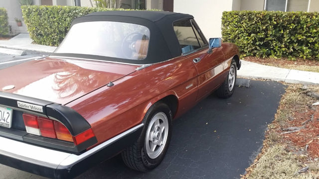 1990 Alfa Romeo Spider Veloce Convertible 2-Door - photo 2