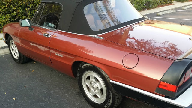 1990 Alfa Romeo Spider Veloce Convertible 2-Door - photo 3