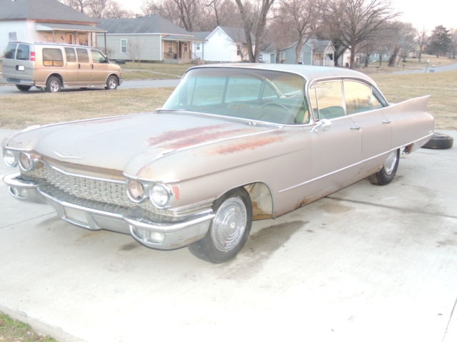 1960 Cadillac DeVille 4 door hardtop - photo 3