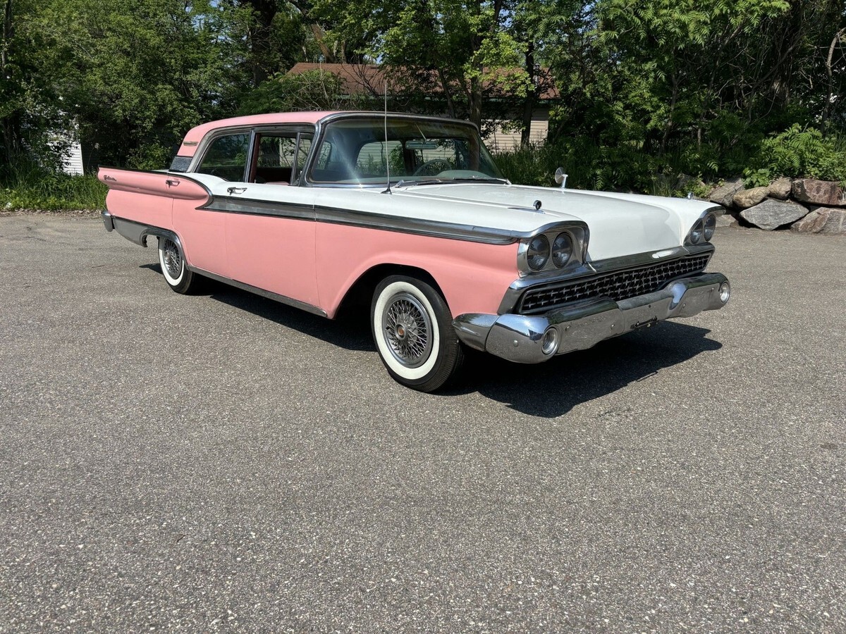 1959 Ford Fairlane - photo 3