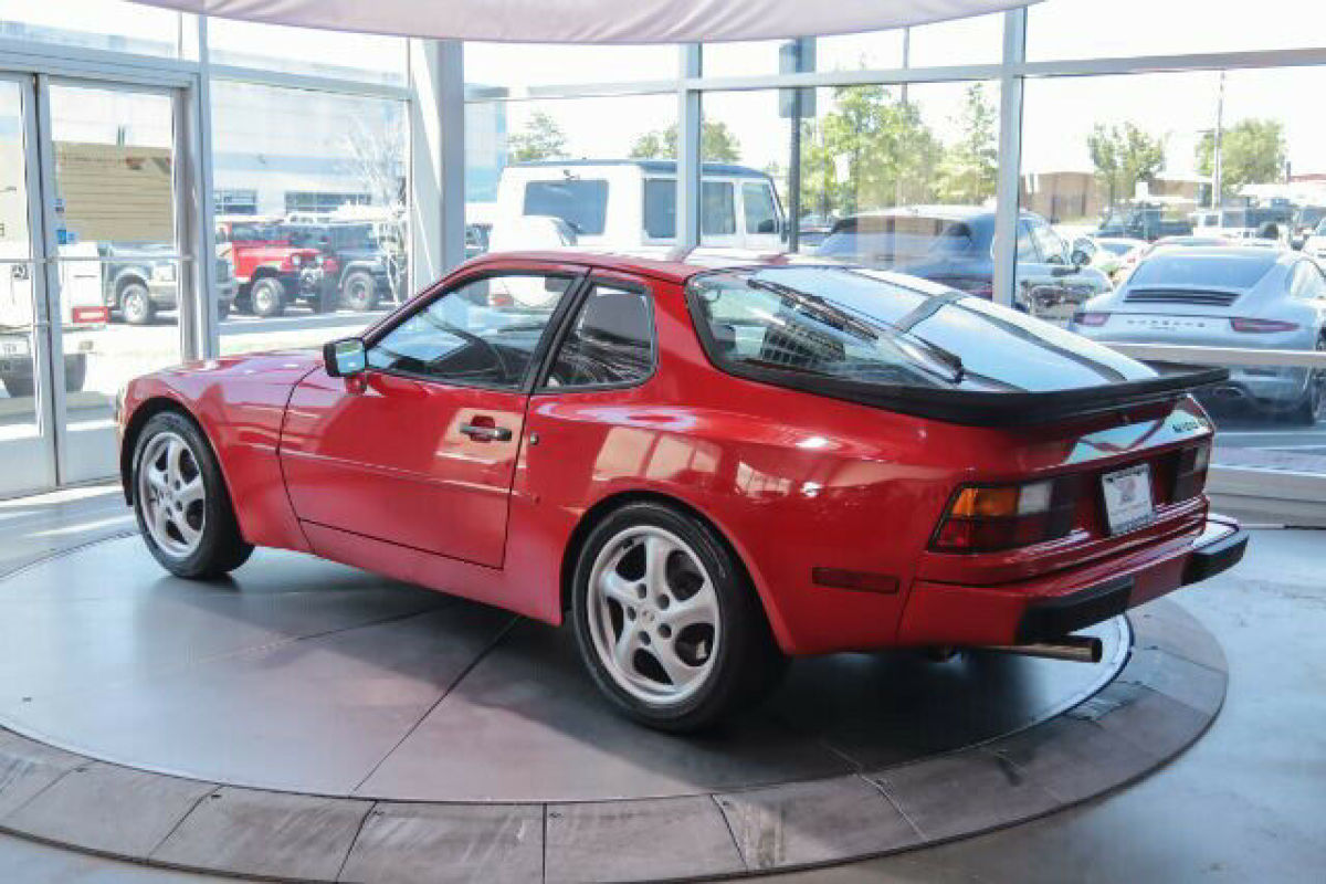 1987 Porsche 944 S - photo 8