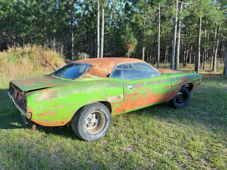 Plymouth Barracuda 70 project car vin BS23N0 big block 383+4 speed sublime green 1970 Plymouth Barracuda