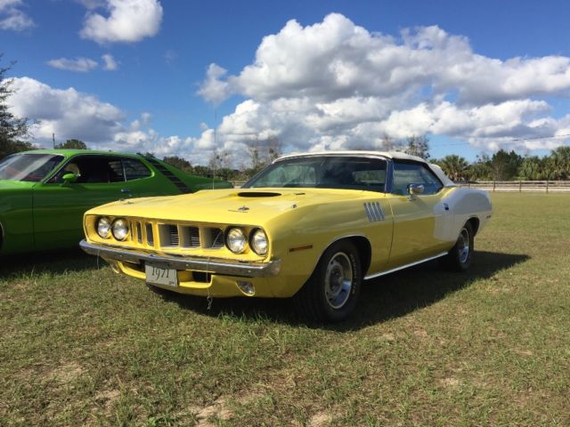 1971 Plymouth Barracuda CUDA