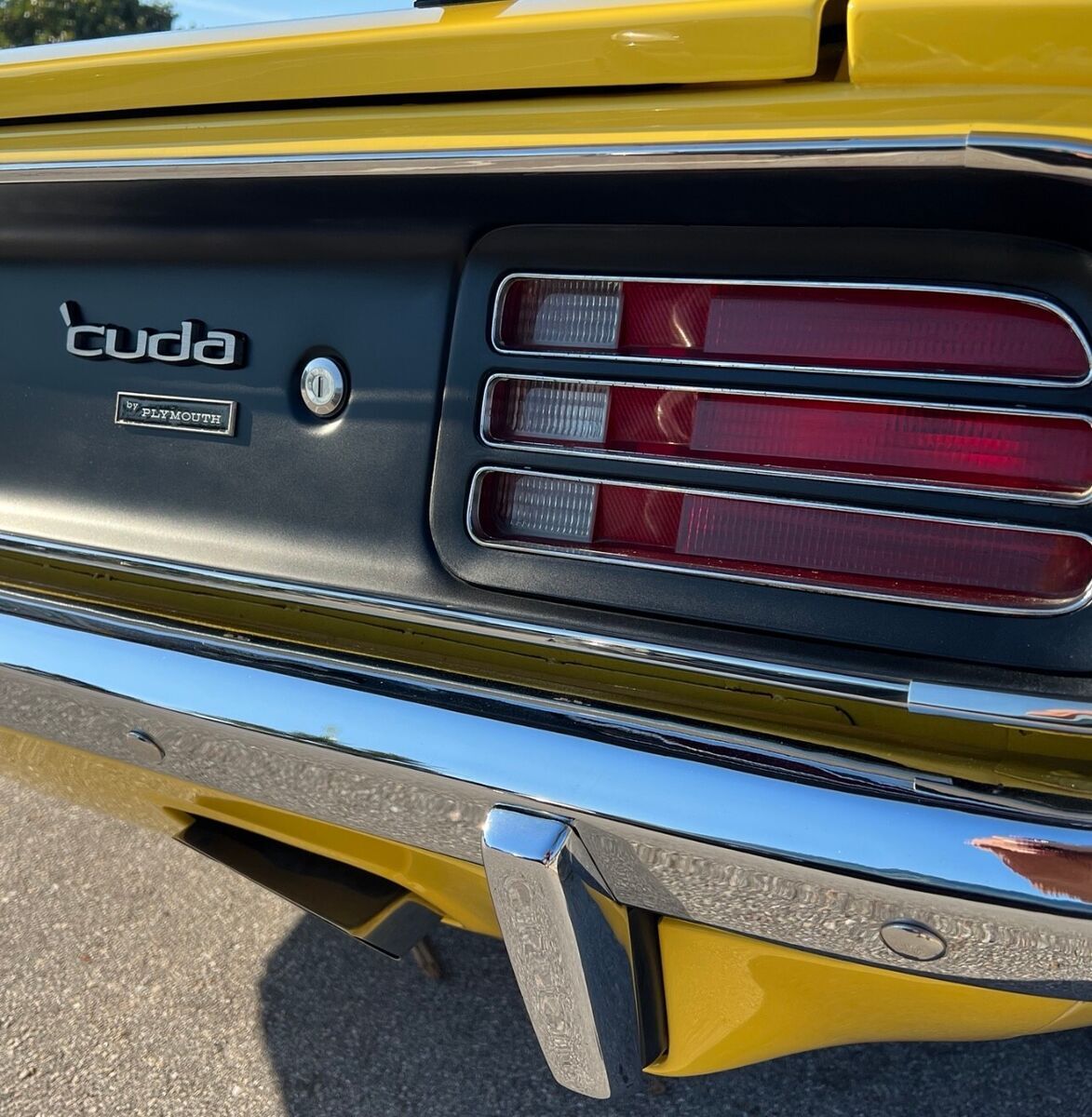 1970 Plymouth Barracuda CUDA , CONVERTIBLE, 4 SPEED, MOPAR - photo 11