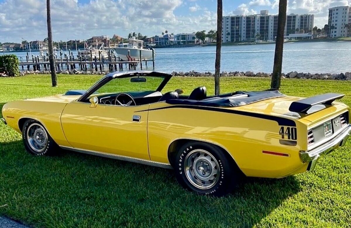 1970 Plymouth Barracuda CUDA , CONVERTIBLE, 4 SPEED, MOPAR - photo 2