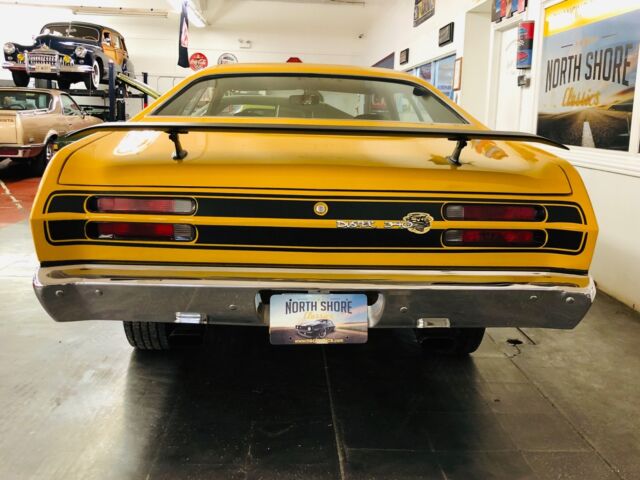 1971 Plymouth Duster - 340 ENGINE - 4 SPEED MANUAL - SUPER CLEAN BO - photo 7