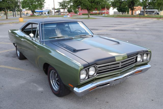 PLYMOUTH ROAD RUNNER 1969 1969 Plymouth Road Runner