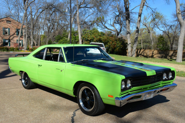 PLYMOUTH ROAD RUNNER-ROTISSERIE RESTORATION-GREAT DRIVER!! SEE VIDEOS! 1969 Plymouth Road Runner