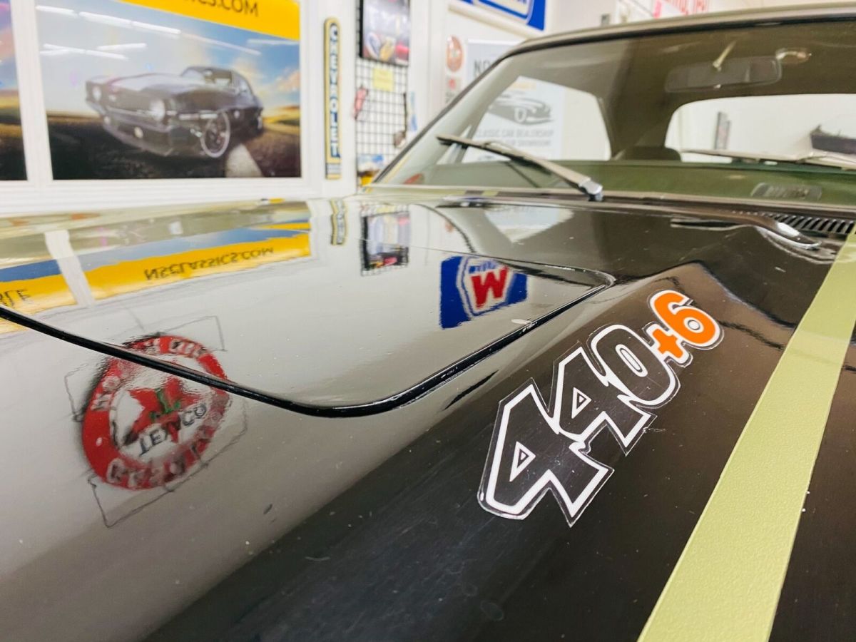 1970 Plymouth Road Runner - FACTORY V CODE 440 6 PACK -AIR GRABBER- CLEAN OR - photo 8