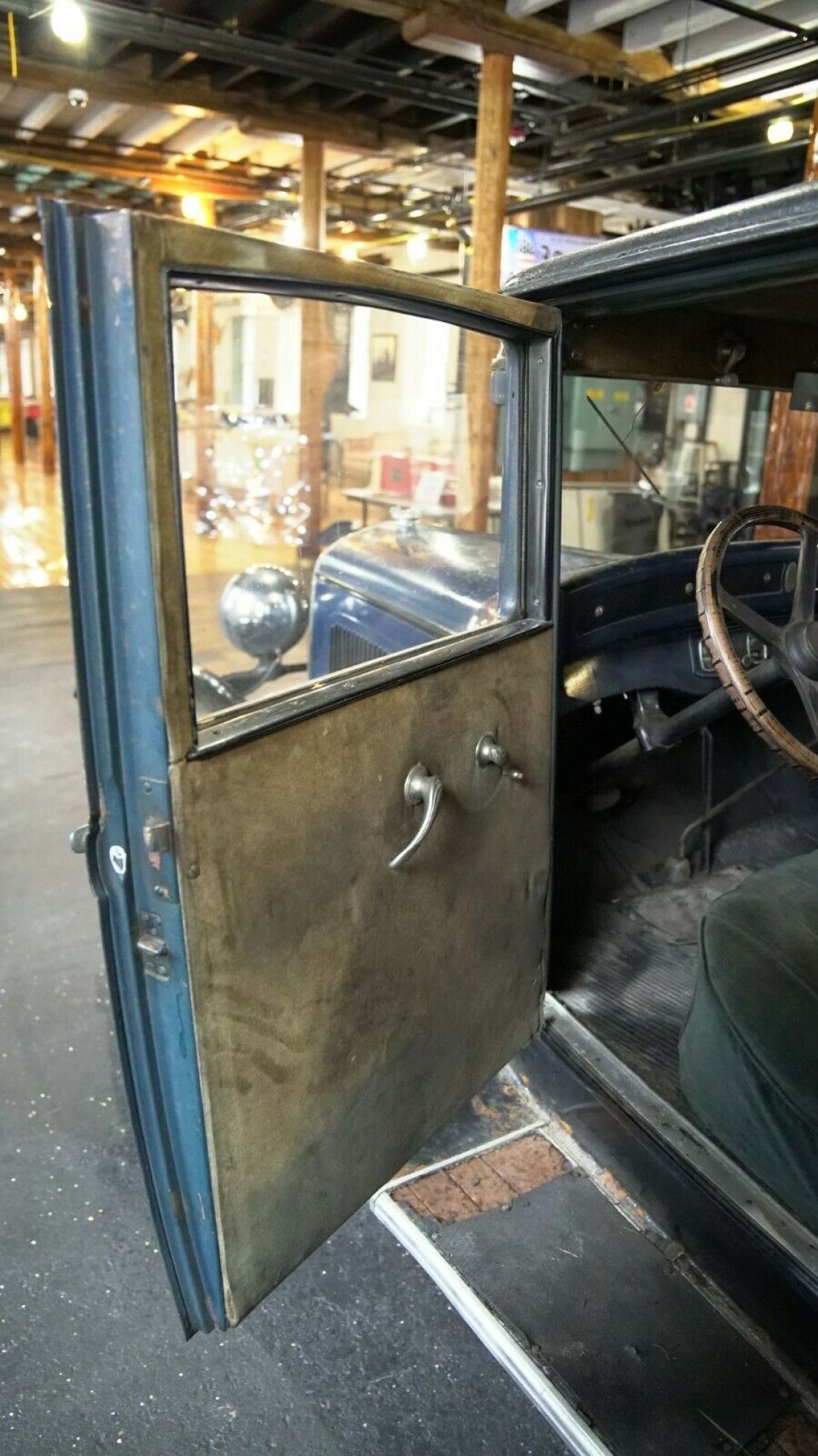 1929 Plymouth Deluxe - photo 10