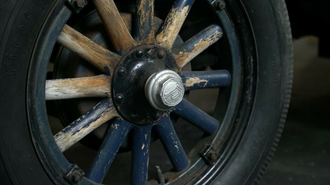 1929 Plymouth Deluxe - photo 5