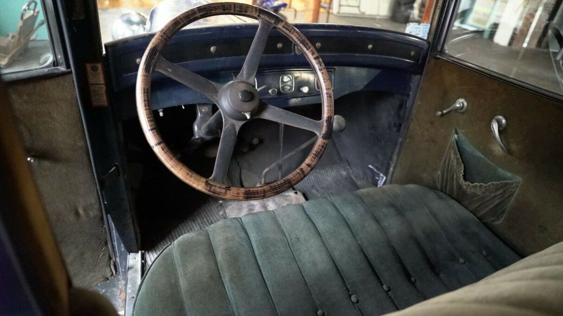 1929 Plymouth Deluxe - photo 9
