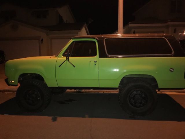 1975 Plymouth Trailduster