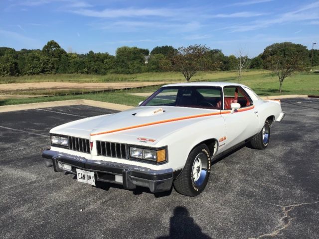 1977 Pontiac Le Mans Can Am