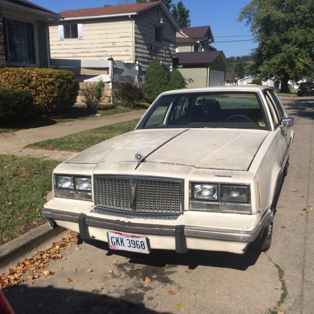 pontiac bonneville 1984 Pontiac Bonneville