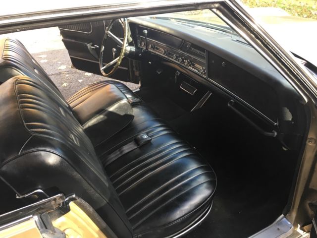 1967 Pontiac Bonneville 4 door - photo 10