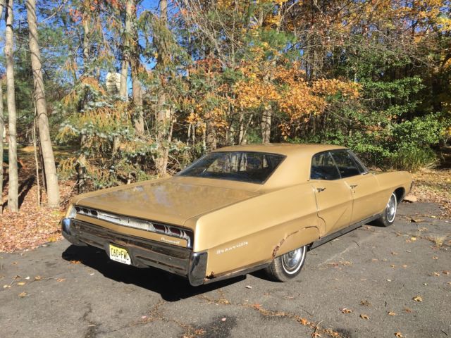1967 Pontiac Bonneville 4 door - photo 3