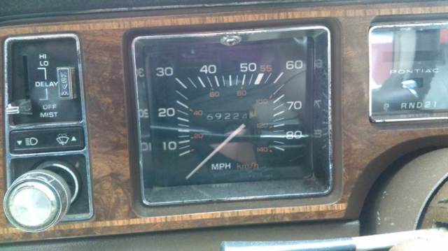 1981 Pontiac Bonneville Brougham 4dr Sedan - photo 11