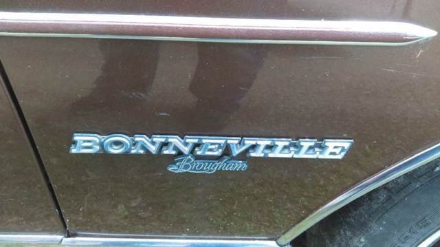 1981 Pontiac Bonneville Brougham 4dr Sedan - photo 5