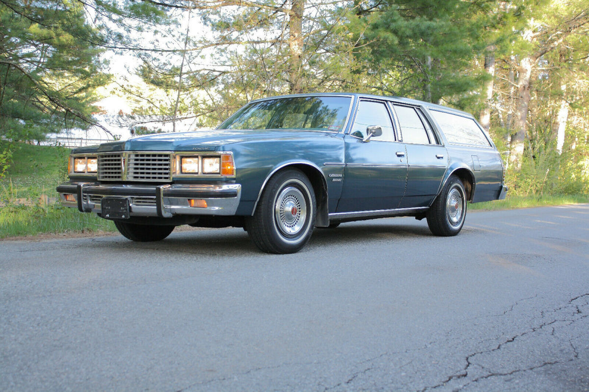 Pontiac Catalina Safari One owner 28K Miles 1978 Pontiac Catalina Safari