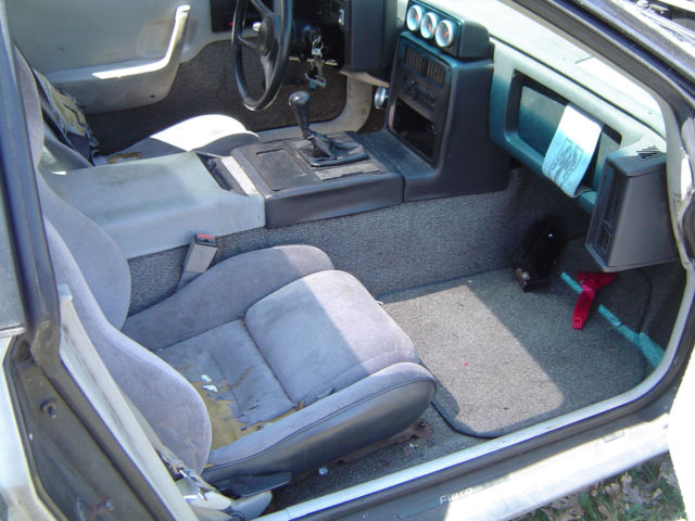 1984 Pontiac Fiero - photo 9