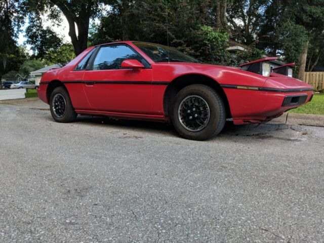 1984 Pontiac Fiero 2m4 - photo 3