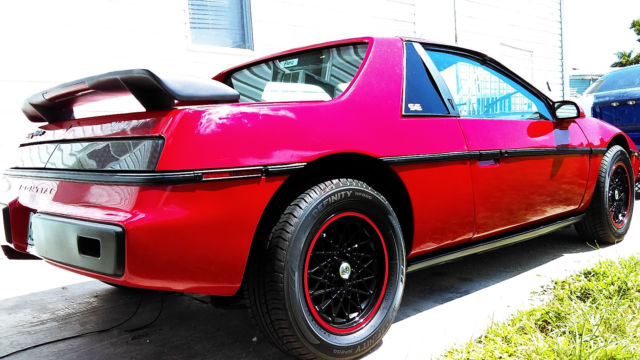 1986 Pontiac Fiero - photo 9