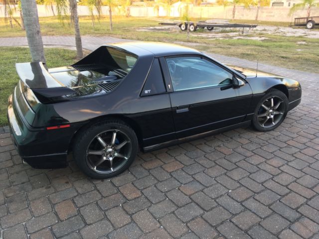 1986 Pontiac Fiero - photo 6
