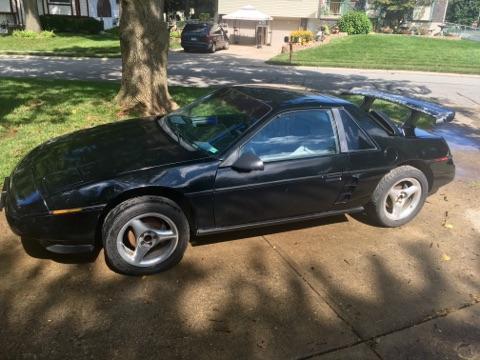 Pontiac Fiero Formula, 5spd, 3.1v6, Turbo, and more - NO RESERVE!!! 1988 Pontiac Fiero Formula