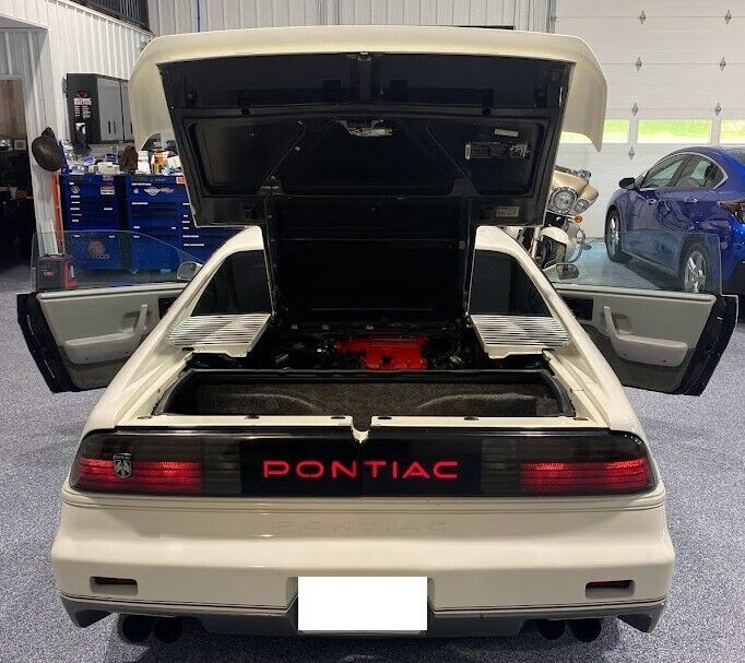 1985 Pontiac Fiero - photo 5