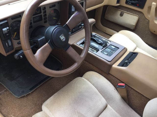 1986 Pontiac Fiero GT Coupe 2-Door - photo 2