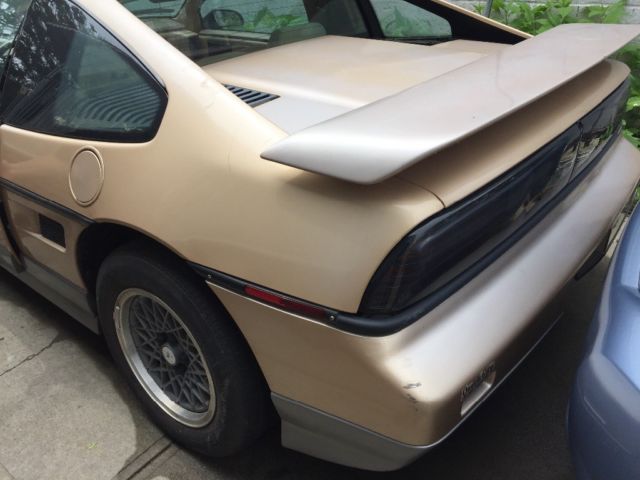 1986 Pontiac Fiero GT Coupe 2-Door - photo 4
