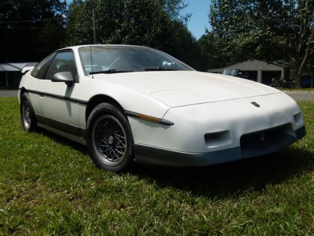 1986 Pontiac Fiero GT - photo 4
