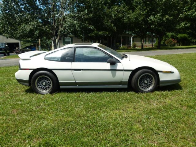 1986 Pontiac Fiero GT - photo 5