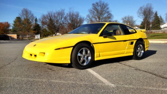 1986 Pontiac Fiero - photo 5