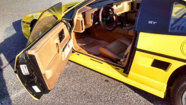 1986 Pontiac Fiero - photo 6