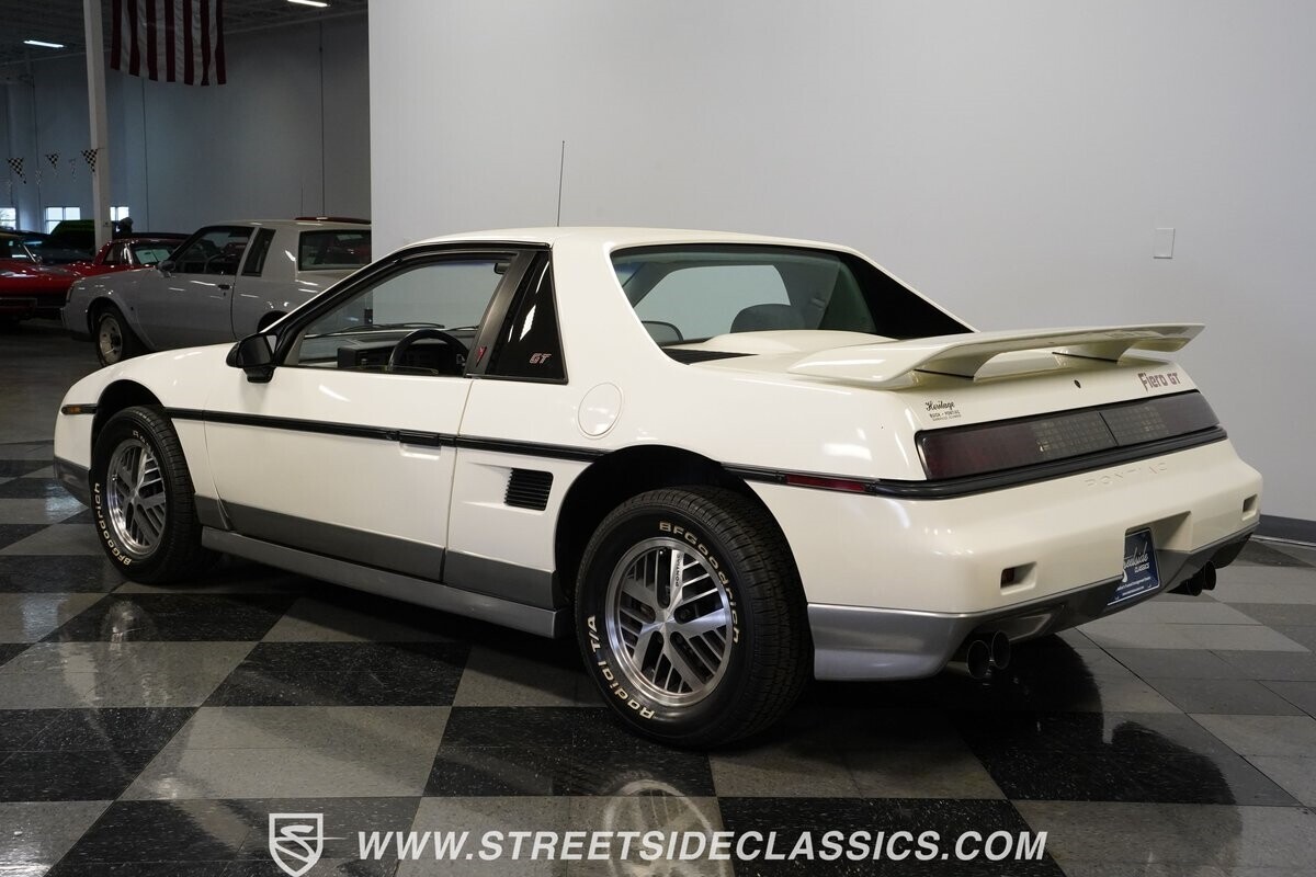 1985 Pontiac Fiero GT - photo 10