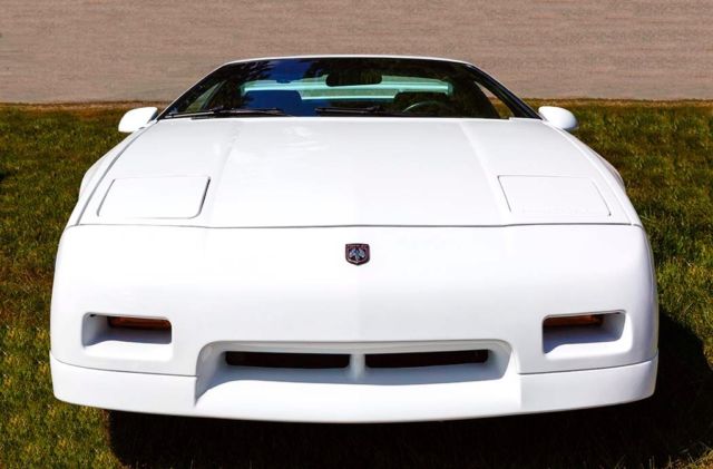 1987 Pontiac Fiero - photo 2