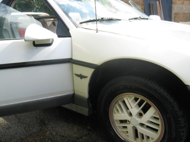 1984 Pontiac Fiero - photo 5