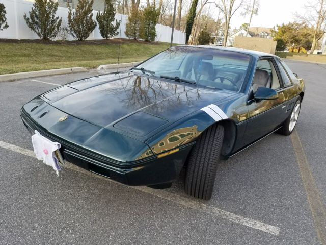 1984 Pontiac Fiero SE