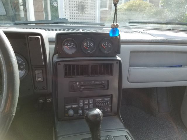 1984 Pontiac Fiero SE - photo 7