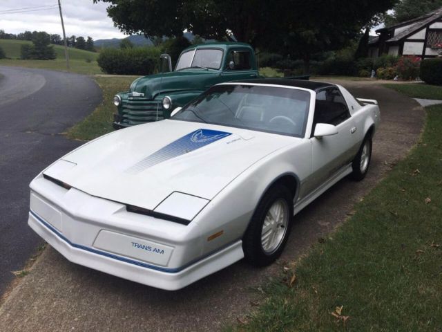 1984 Pontiac Firebird - photo 2