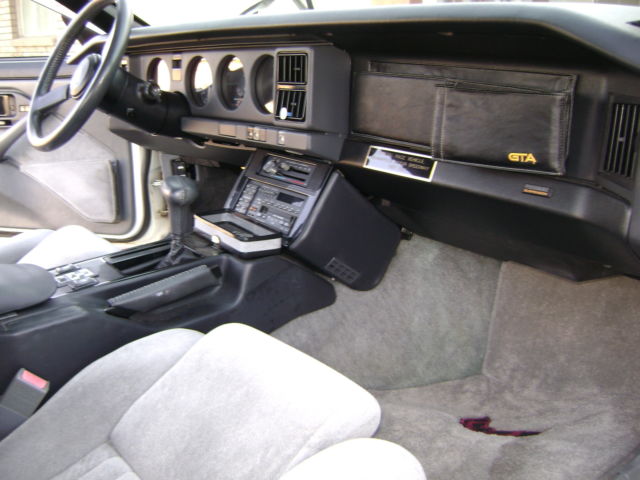 1987 Pontiac Firebird Trans Am GTA - photo 10