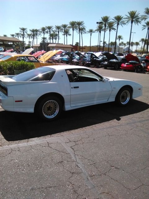 1987 Pontiac Firebird Trans Am GTA - photo 4