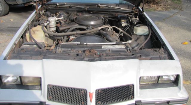 1986 Pontiac Grand Prix 2+2 Aero - photo 3