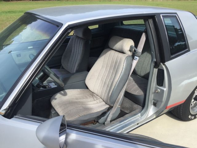 1986 Pontiac Grand Prix 2 PLUS 2 - photo 8
